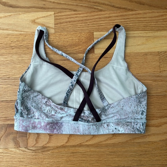 LULULEMON Sports Bra - Picture 2 of 4
